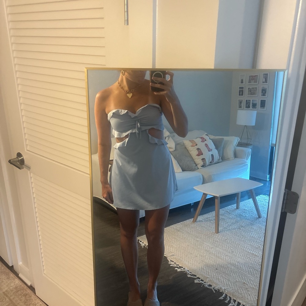 Elegant Blue Strapless Dress